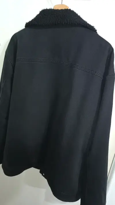Chaqueta de mezclilla negra con forro de lana - miniatura 2