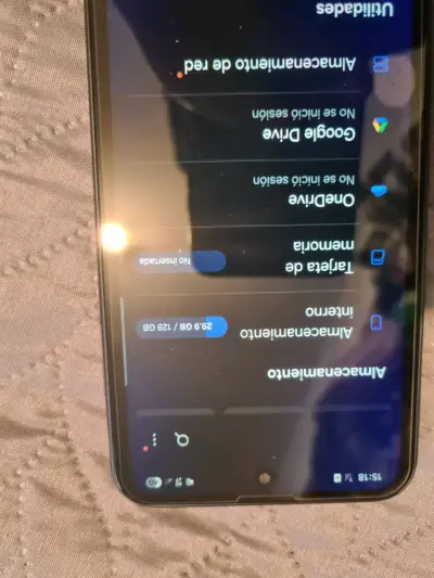 Samsung Galaxy A35 5G en buen estado - miniatura 2