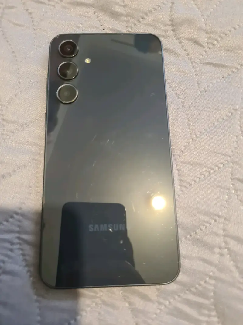 Samsung Galaxy A35 5G en buen estado - 3