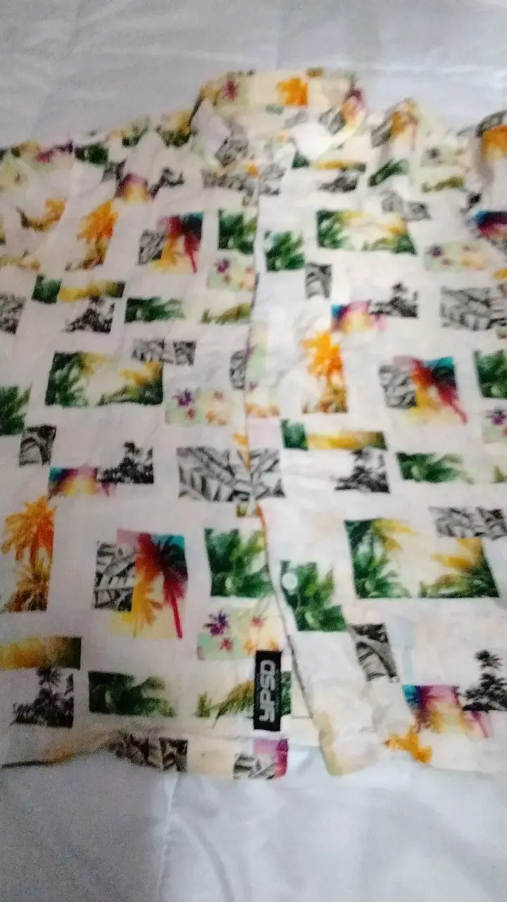Camisa hawaiana estampada tropical - 1