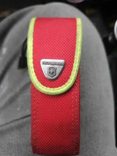Navaja Victorinox Rescue Tool amarilla - miniatura 2