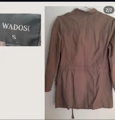 Chaqueta marrón de algodón con bolsillos - miniatura 2