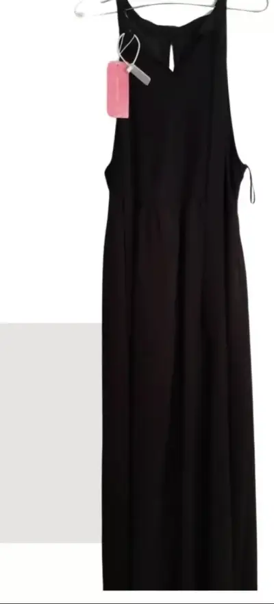 Vestido negro elegante con etiqueta - miniatura 1