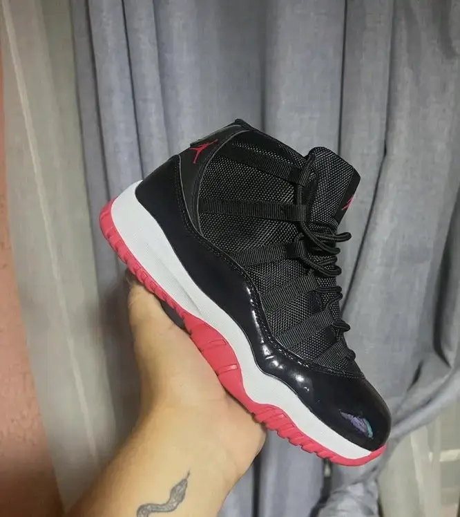 Air Jordan retro 11 Bred - 1
