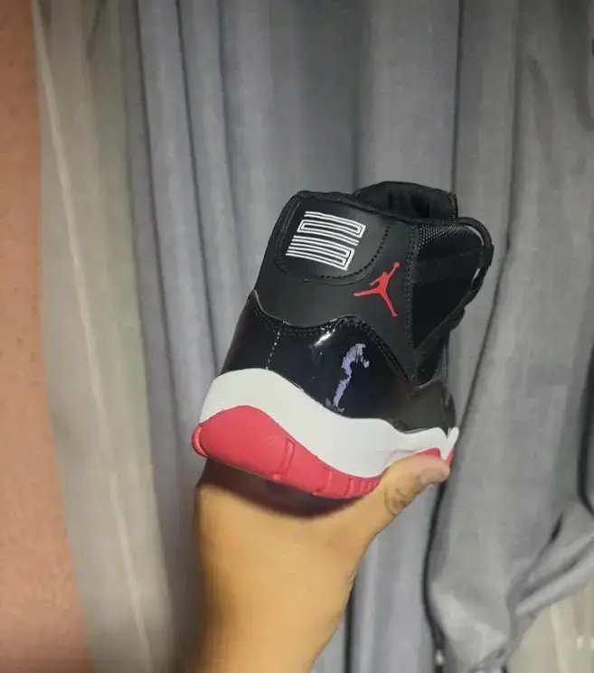 Air Jordan retro 11 Bred - 2