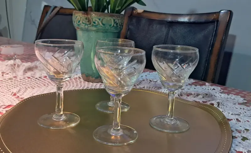 Juego de copas de cristal tallado - 1