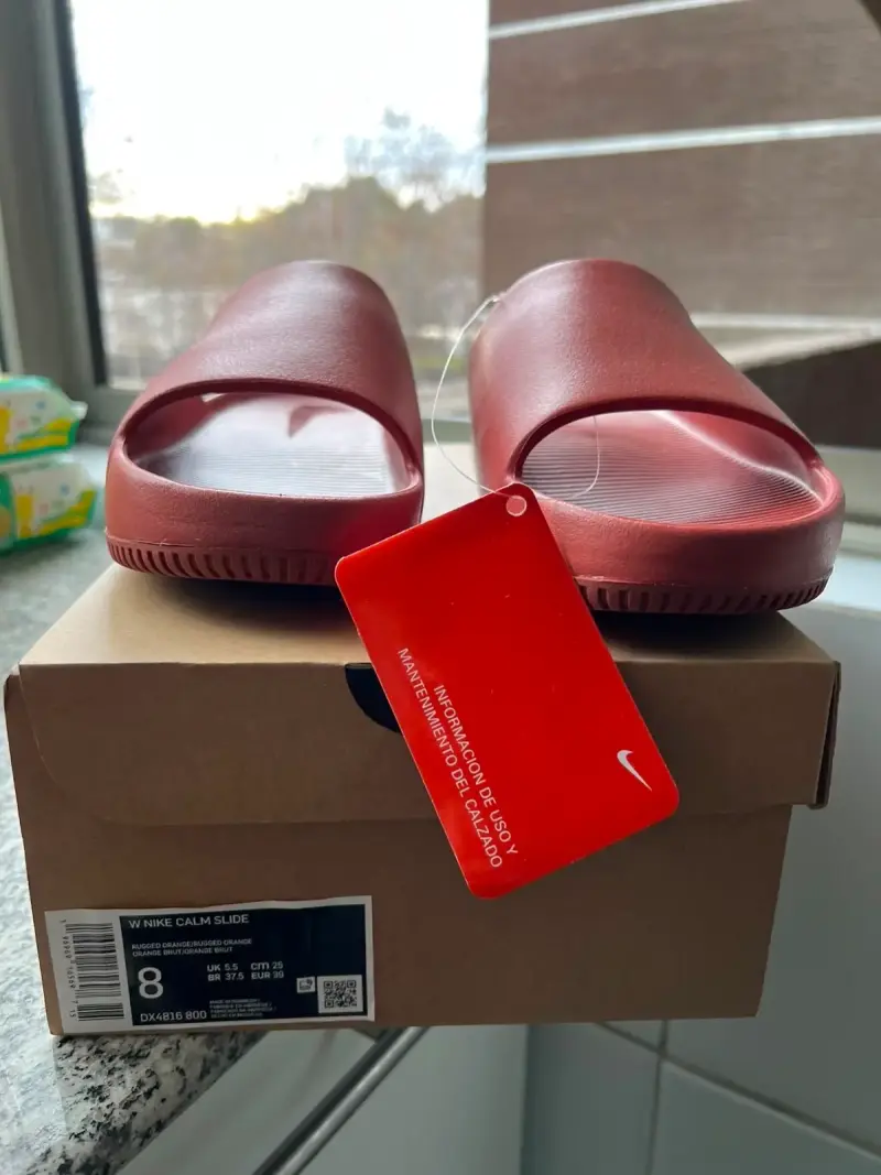 Sandalias Nike Calm Slide rojas talla 39 - 1
