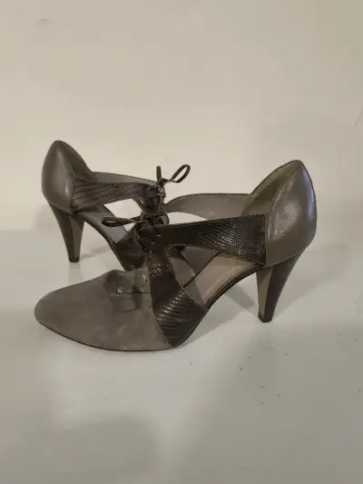 Zapatos de tacón gris con diseño elegante Gacel - miniatura 1