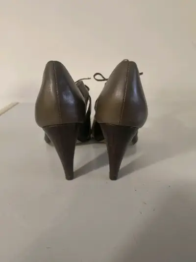 Zapatos de tacón gris con diseño elegante Gacel - miniatura 2
