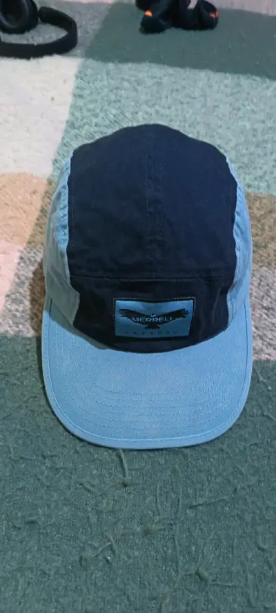 Gorra Merrell bicolor azul y celeste - miniatura 1