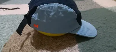 Gorra Merrell bicolor azul y celeste - miniatura 3