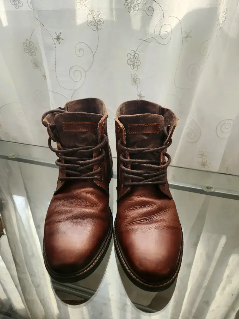 Botas de cuero marrón para hombre