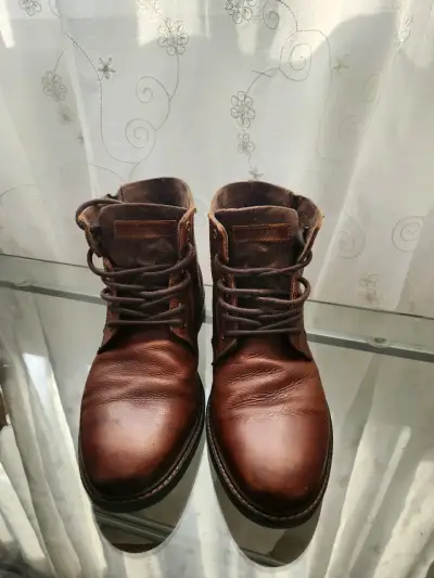 Botas de cuero marrón para hombre - miniatura 1