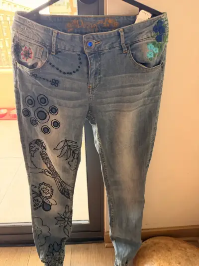 Jeans Desigual bordados para mujer - miniatura 1