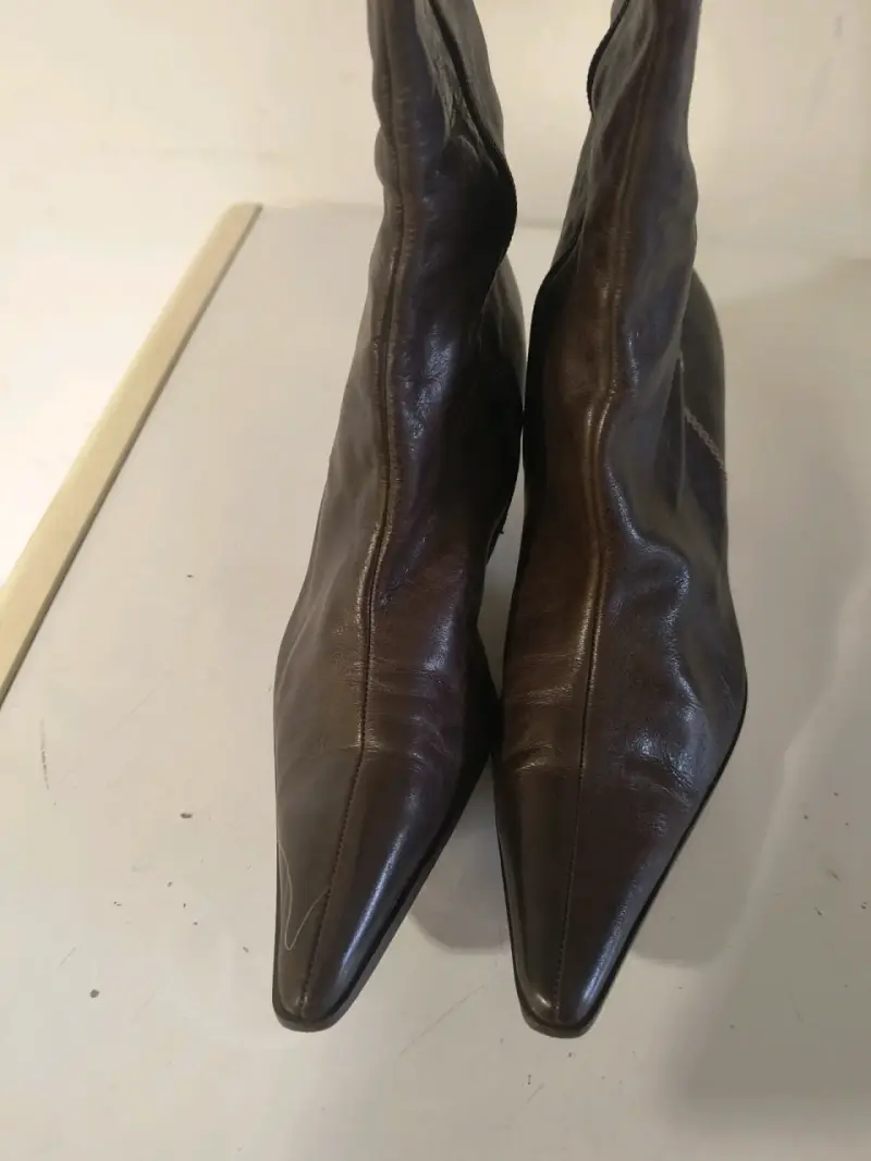 Botas de cuero marrón con tacón alto - 5