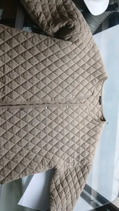 Sweater beige Massimo Dutti acolchado - miniatura 2