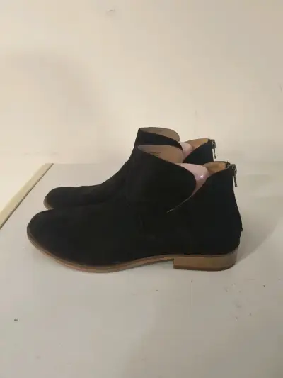 Botines de gamuza negros con cierre trasero - miniatura 3