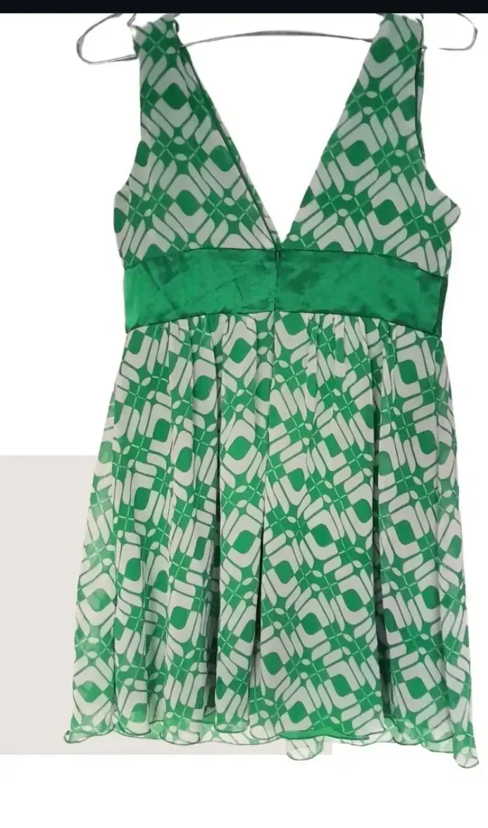 Vestido estampado verde y blanco sin mangas - 1