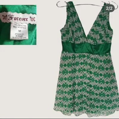 Vestido estampado verde y blanco sin mangas - miniatura 2