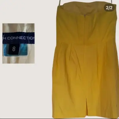 Vestido corto amarillo strapless - miniatura 2