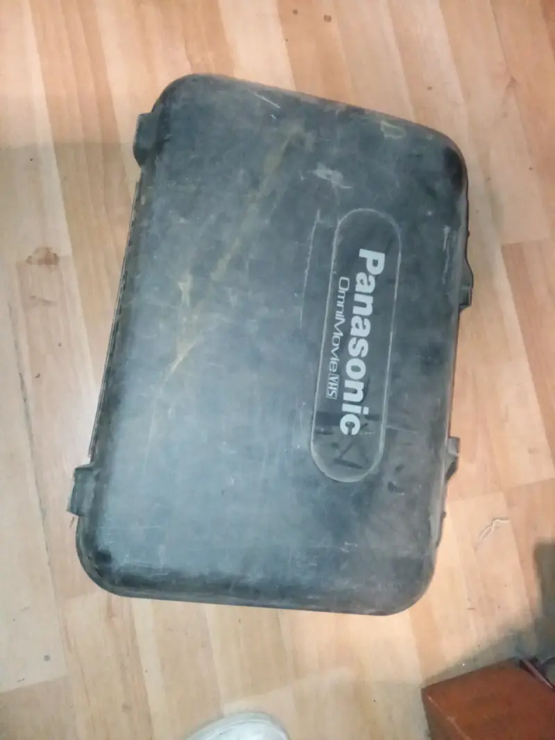 Cámara Panasonic 1990 modelo OM VHS PV-A23-K - 6