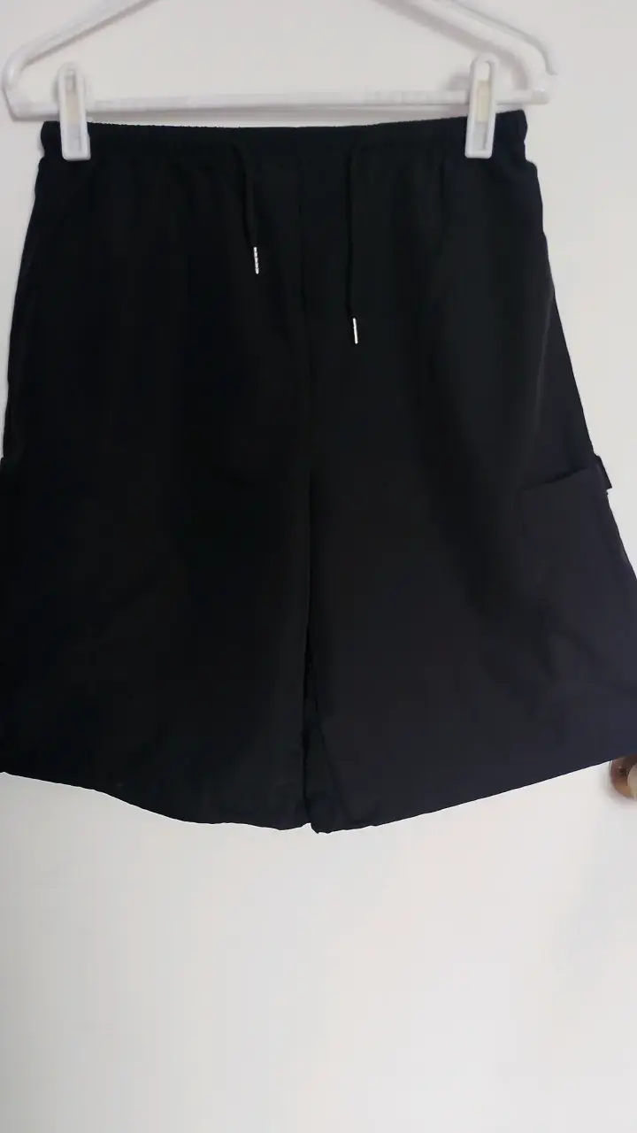 Shorts deportivos negros oversize - 2