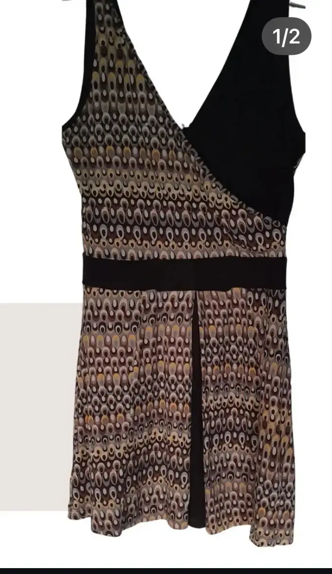 Vestido estampado sin mangas - 1
