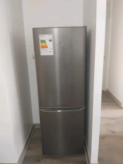 Refrigerador Mademsa de acero inoxidable - miniatura 1