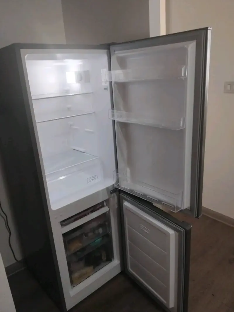 Refrigerador Mademsa de acero inoxidable - 2