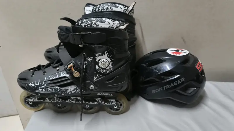Patines en línea Blackbull con casco Bontrager - 1