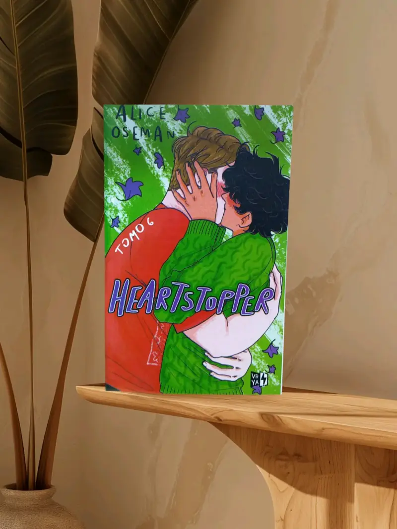 Libro Heartstopper Tomo 6 de Alice Oseman