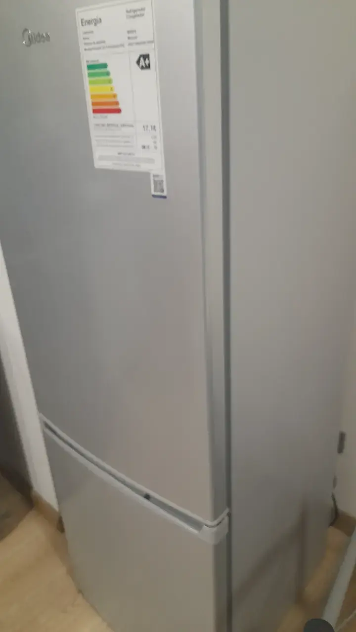 Refrigerador Midea A+ - 1