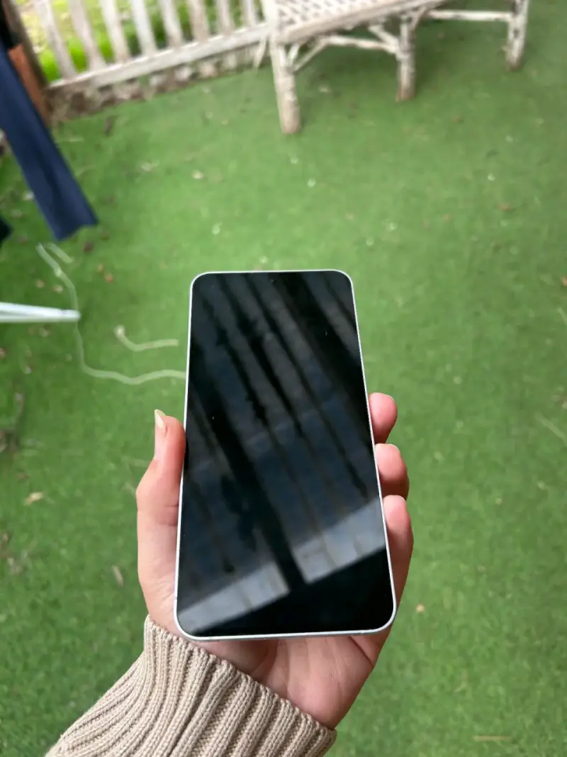 Samsung S25 FE 256GB prácticamente nuevo. - 4