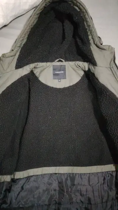 Parka verde con capucha y forro térmico - miniatura 2