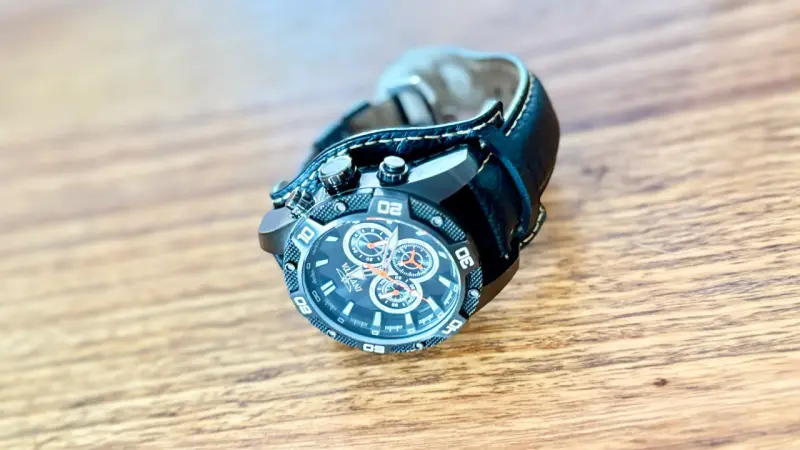 Reloj deportivo negro con cronógrafo - 3