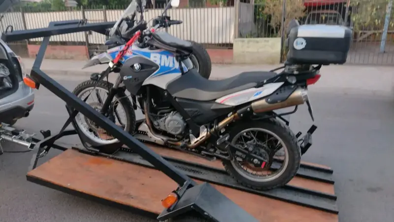 Remolque para motos con rampa incluida - 3