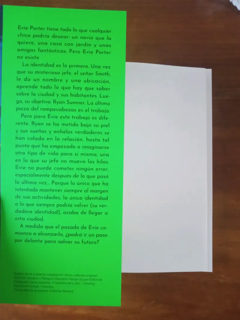 La Primera Mentira Gana. Ashley Elston. Libro. - 4
