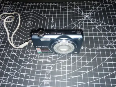 Cámara digital Samsung ST-65 con accesorios - miniatura 2