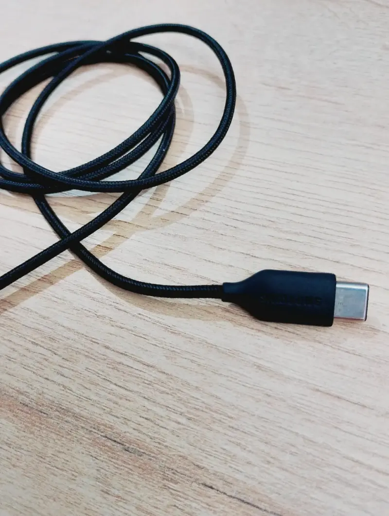 Auriculares Samsung con cable USB-C negros - 4