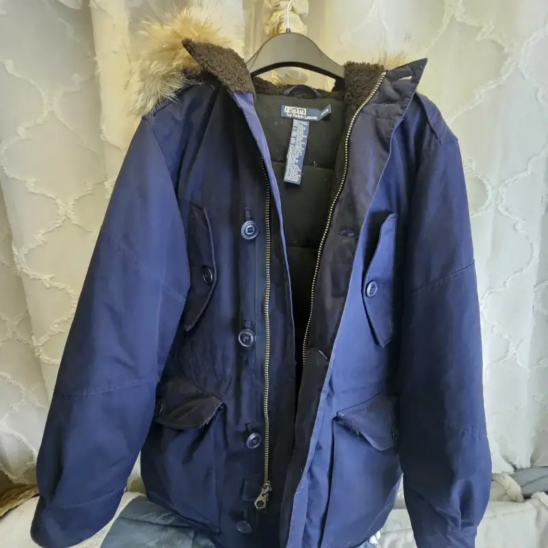 Parka azul con capucha de piel sintética - 2