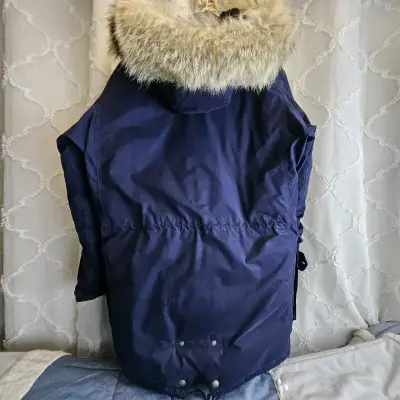 Parka azul con capucha de piel sintética - miniatura 3