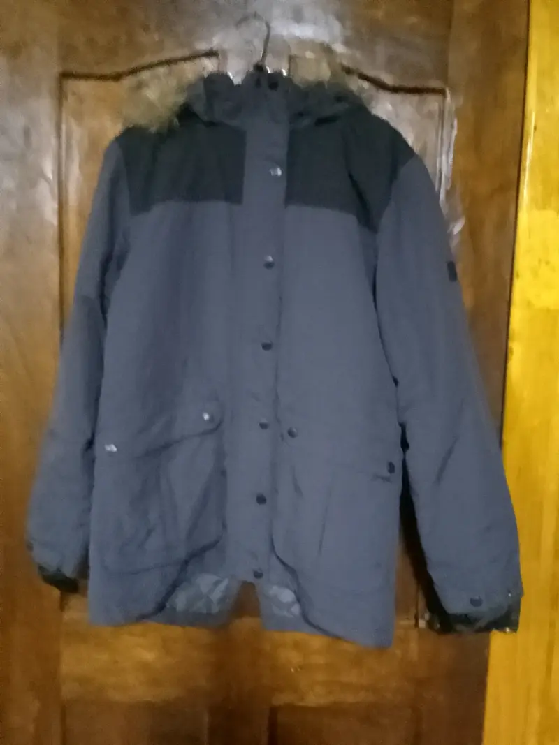 Parka de invierno con capucha de piel sintética - 1