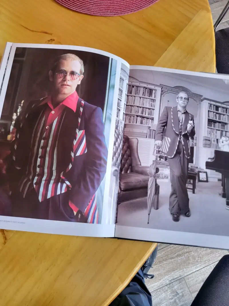 Libro 'Eltonography' de Terry O'Neill - 6