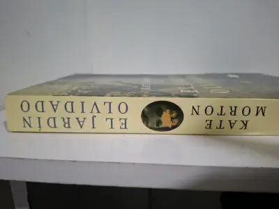 Libro 'El Jardín Olvidado' de Kate Morton - miniatura 2