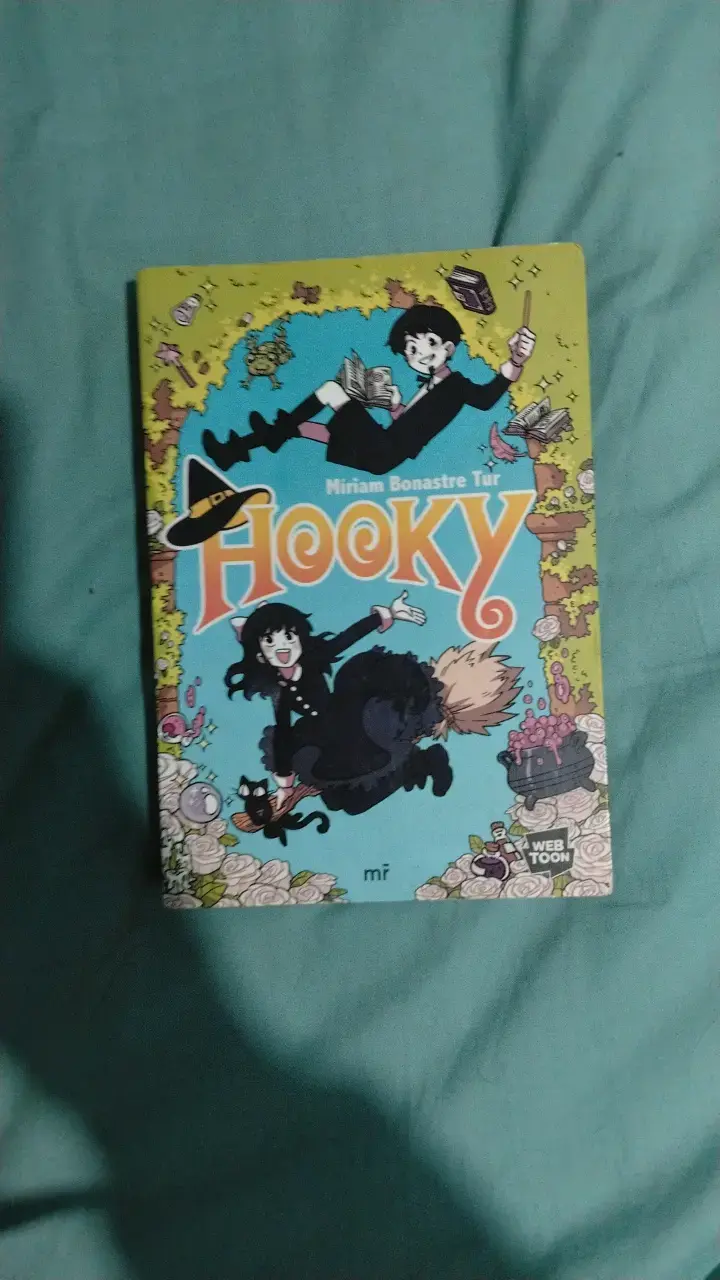 Libro 'Hooky' de Miriam Bonastre Tur