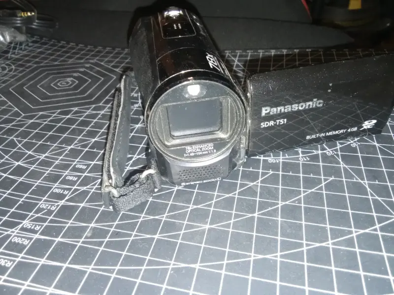 Videocámara Panasonic SDR-T51 con todos sus acceso - 3