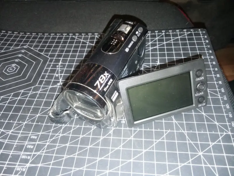 Videocámara Panasonic SDR-T51 con todos sus acceso - 4