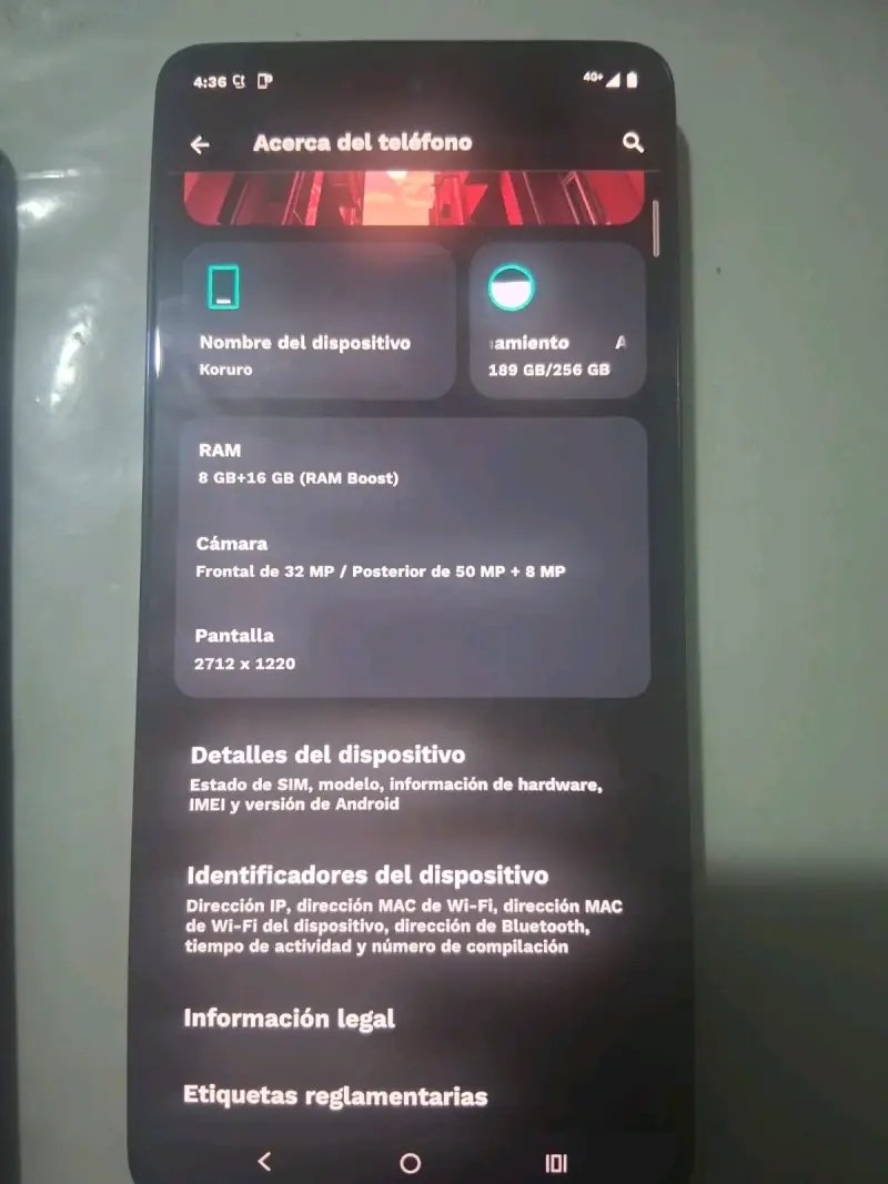 Smartphone Motorola con funda protectora - 4