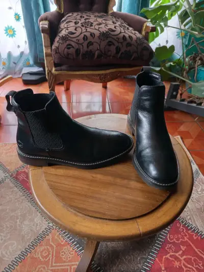 Botines de cuero negro para hombre - miniatura 1