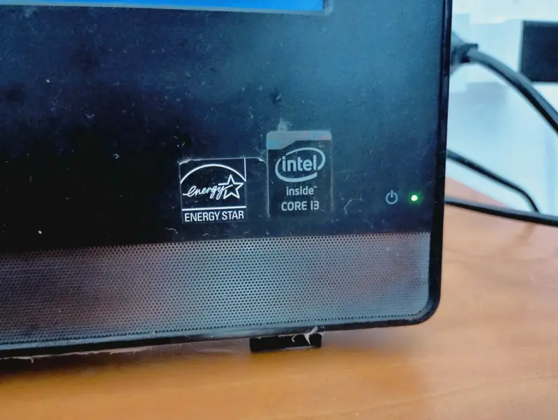Computador Lenovo ThinkCentre + teclado - 2